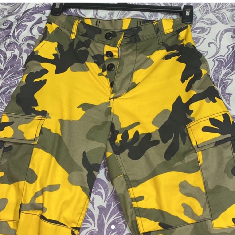 camo pants